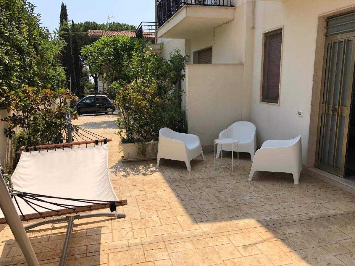 Marina Di Modica Suite Luaran gambar