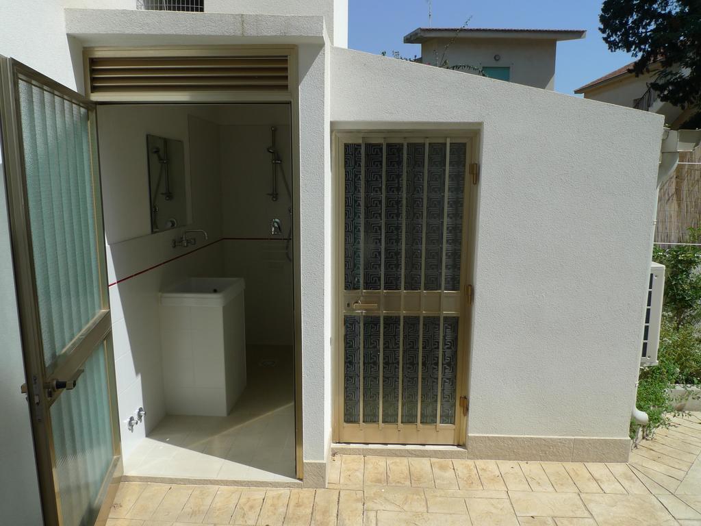 Marina Di Modica Suite Luaran gambar